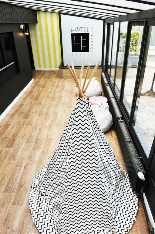 Urban Style Hotel De France ヴァンヌ エクステリア 写真