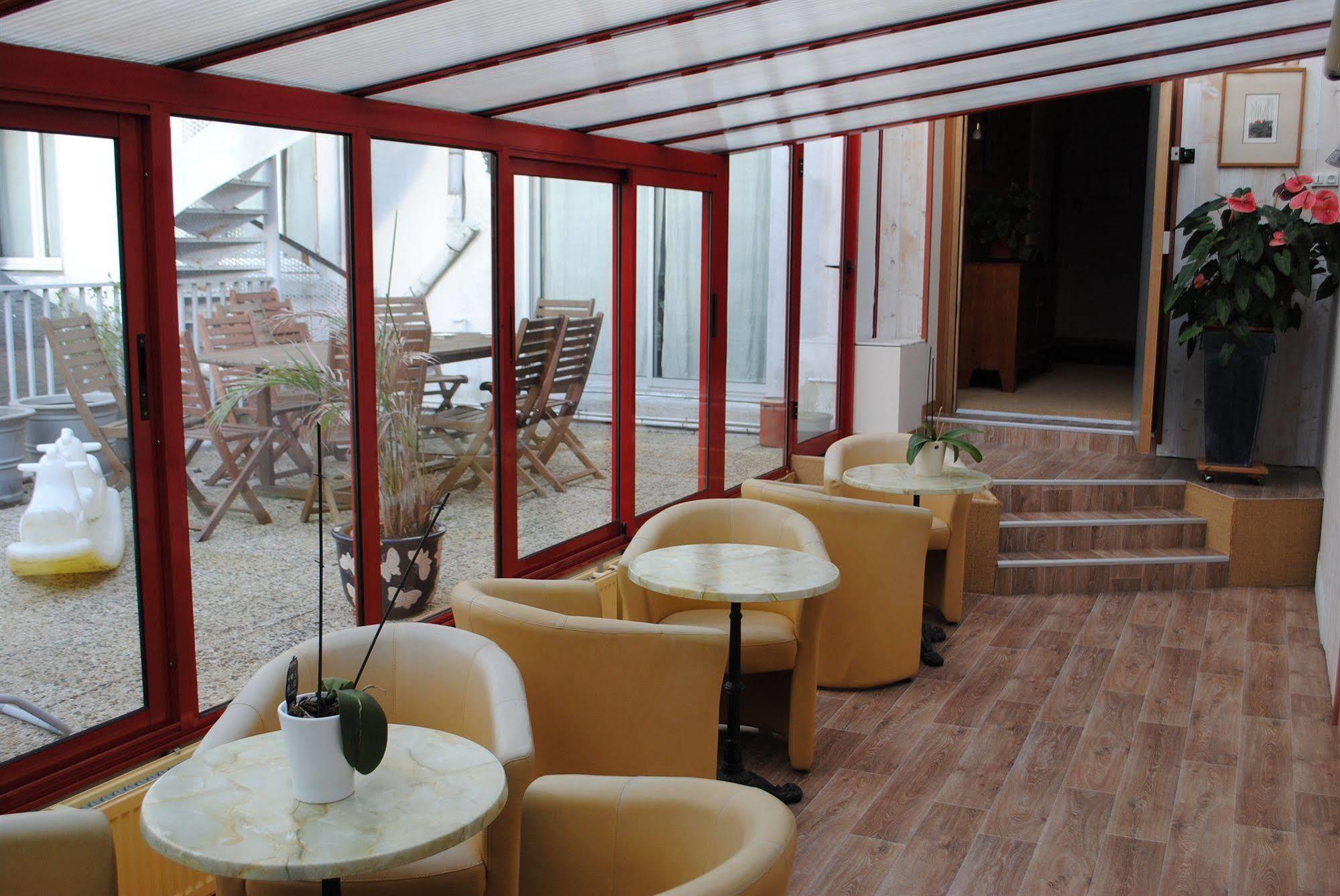 Urban Style Hotel De France ヴァンヌ エクステリア 写真